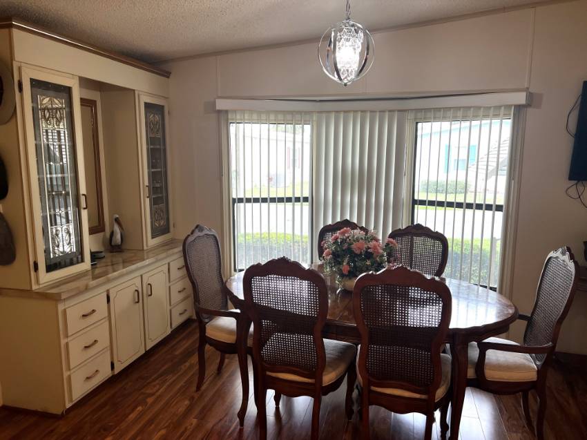 622 Century Drive a Winter Haven, FL Mobile or Manufactured Home for Sale